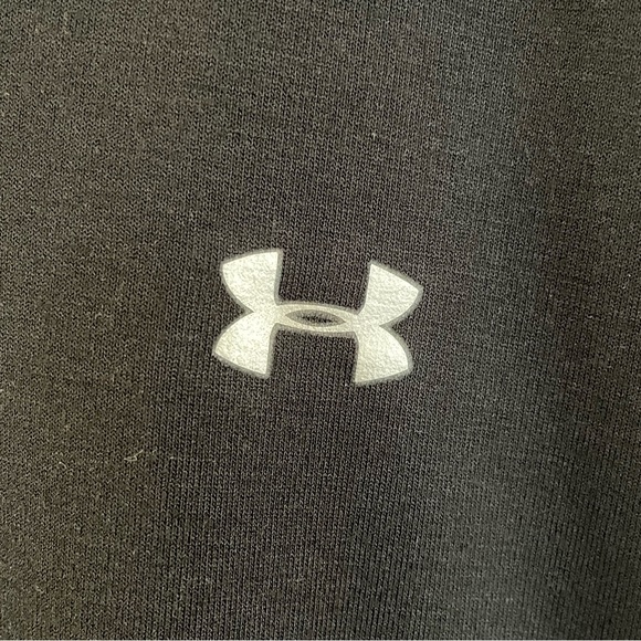 NWOT Under Armour V-Neck Tank Top - Picture 4 of 4
